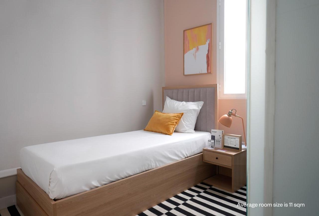 Hotel Numa Script